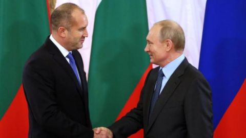Президенты Болгарии и России обсудили в Петербурге энергетические проекты