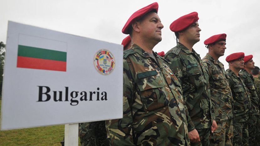 Болгарский национальный интерес легко понять: всегда с НАТО, никогда с Россией (Факти, Болгария)