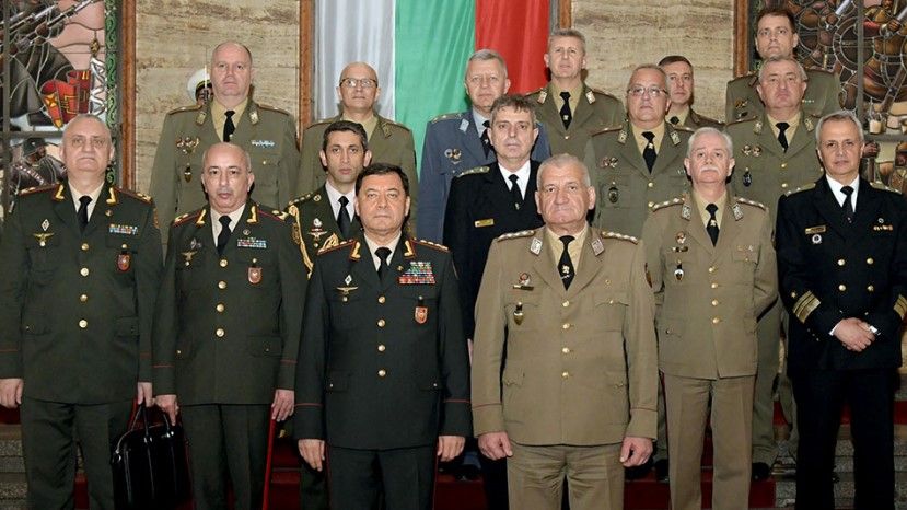 Начальник Генштаба Вооруженных сил Азербайджана встретился со своим болгарским коллегой