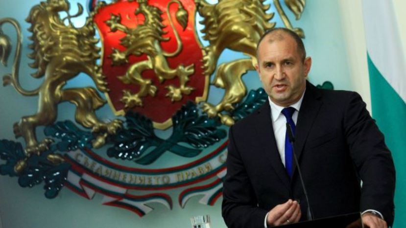 Президент Болгарии наложил вето на изменения в административном кодексе