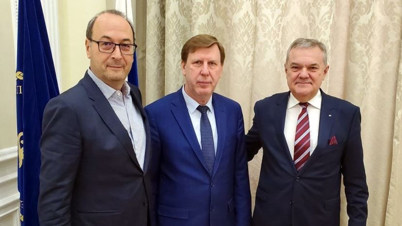 Председатель партии экс-президента Болгарии договаривается в Москве о поставках вакцины