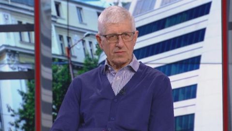 Румен Овчаров