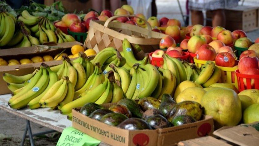 Вносните плодове превзеха пазара ни