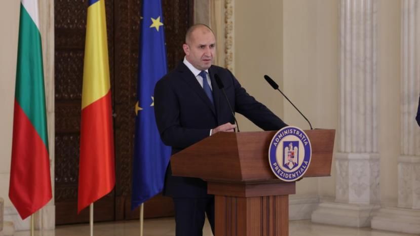 Президентите Румен Радев и Клаус Йоханис призоваха за ускорено преодоляване на изоставането в свързаността между България и Румъния