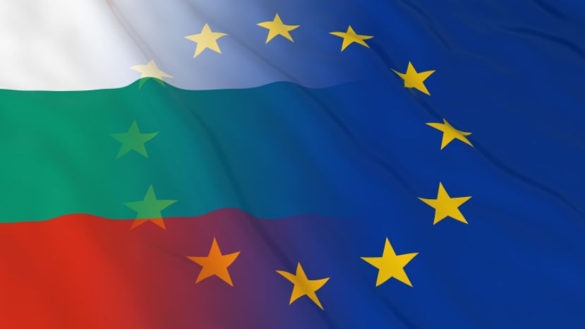 Едва 55% от българите искат в ЕС, само 41% се интересуват от евроизборите
