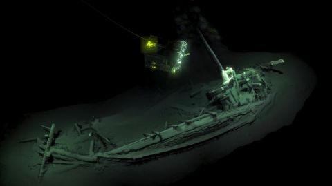 В 50-ти милях от побережья Болгарии ученые обнаружили древнейший на планете неповрежденный корабль