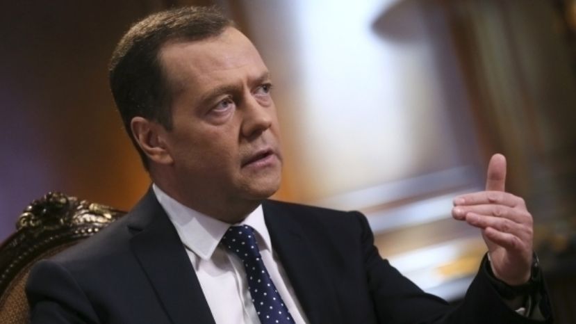 Премиерът на Русия Дмитрий Медведев в специално интервю за вестник „Труд”