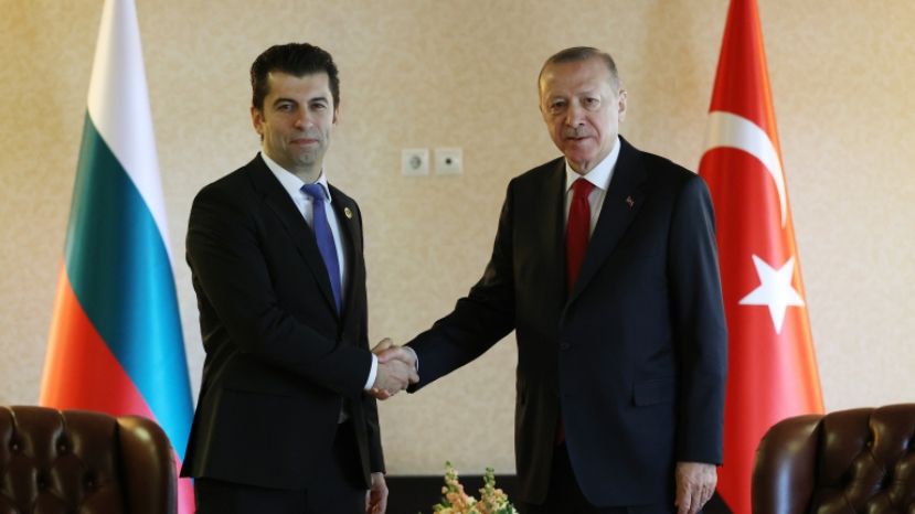 Премьер-министр Болгарии обсудил с президентом Турции добрососедские отношения