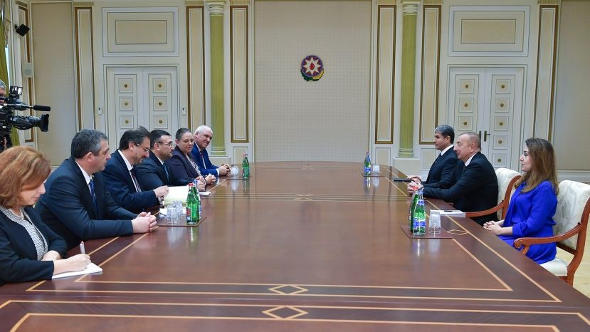 Ильхам Алиев принял делегацию во главе с министром внутренних дел Болгарии