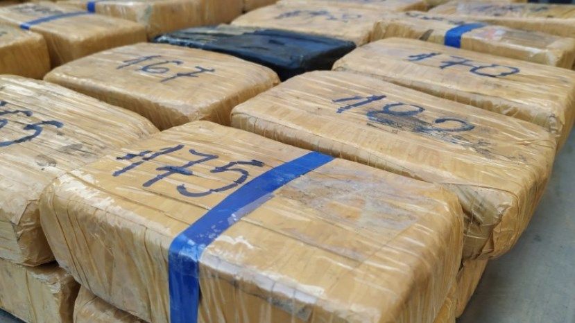 Хероин за над 1,5 млн. лева намерен в българска кола на Дунав мост