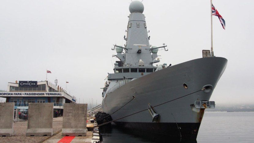 Миноносец Daring ВМС Великобритании прибыл с неофициальным визитом в Варну