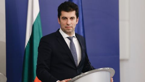 Премьер Болгарии пообещал дать дипломатический ответ на заявления посла России