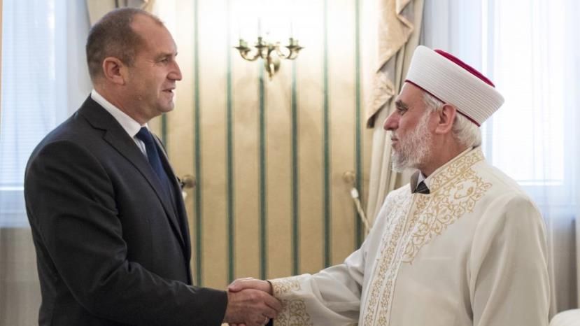 Президентът: Българската държава трябва да не допуска външна намеса в дейността на традиционните вероизповедания