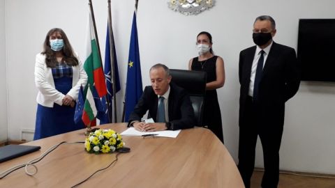 Подписан е Протокол за сътрудничество и обмен между МОН на България и Украйна за следващия четиригодишен период