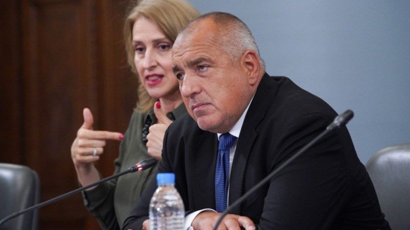 Премьер Болгарии пообещал не ужесточать противоэпидемические меры, вопреки росту количества заразившихся