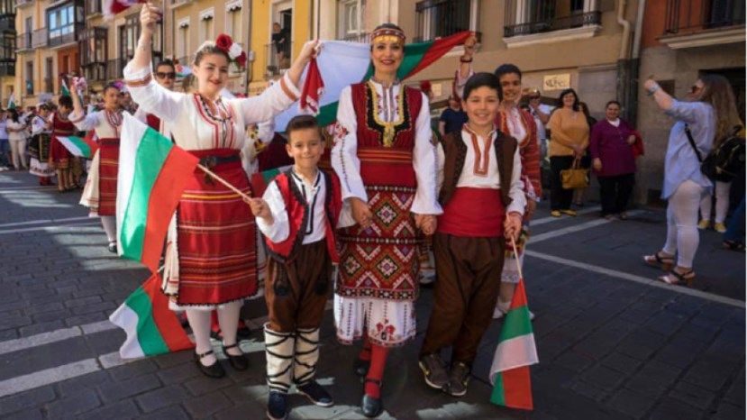 Сыби Атипов: Эмигранты вернутся, когда Болгария догонит более развитые страны