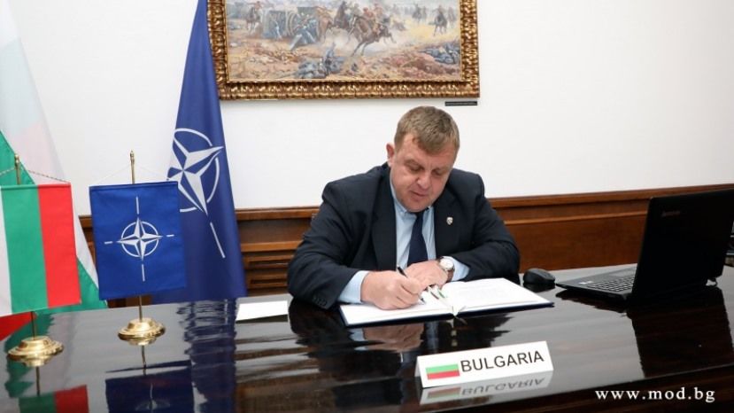 Болгария присоединилась к Программе НАТО по сотрудничеству в сфере обучения летчиков в Европе