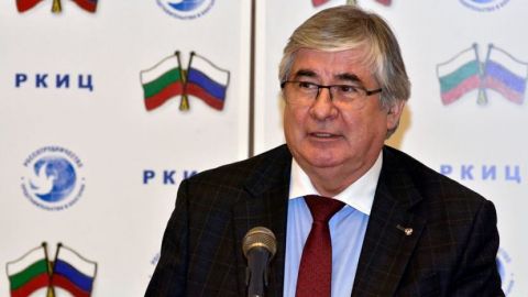 Анатолий Макаров