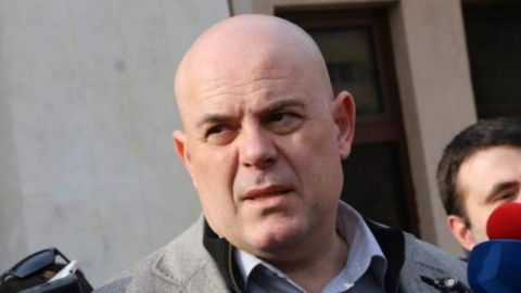 Иван Гешев
