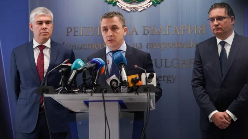 Министр энергетики Болгарии: Газ есть как минимум на месяц вперед