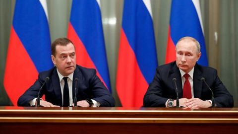 Болгарские читатели про отставку правительства РФ: как бы придумать новый эквивалент Политбюро