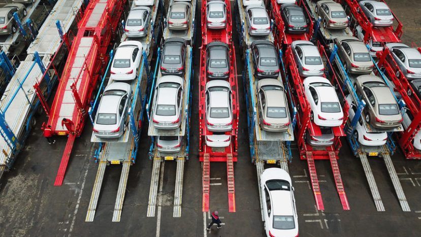 Продажбите на нови коли в ЕС спадат през януари в 20 от 28 страни