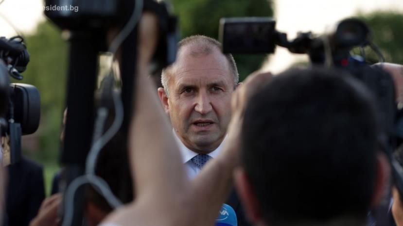 Румен Радев: Решаването на тежките проблеми на България изисква силно лидерство и реални действия