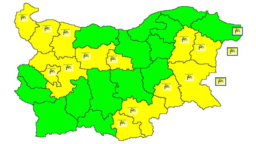 Из-за сильного ветра в 13 областях Болгарии объявлен „желтый“ уровень опасности