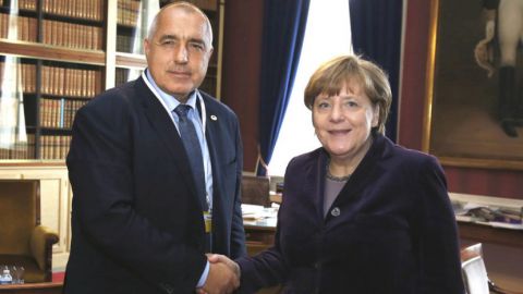 Премьер-министр Болгарии призвал Меркель помочь в решении проблем на болгаро-греческой границе