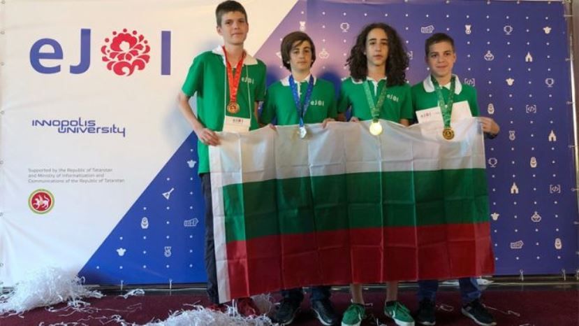 Болгарская команда юниоров стала второй на Европейской олимпиаде по информатике