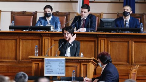 В парламенте Болгарии призывают объявить посла России персоной нон грата
