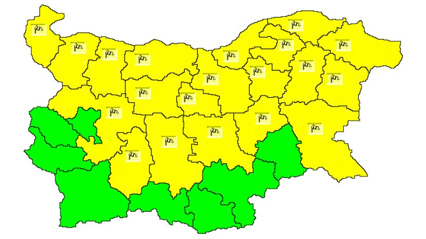 Из-за сильного ветра почти во всей Болгарии объявлен „желтый“ уровень опасности