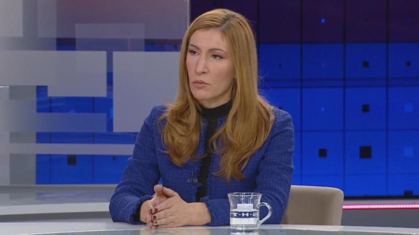 Николина Ангелкова