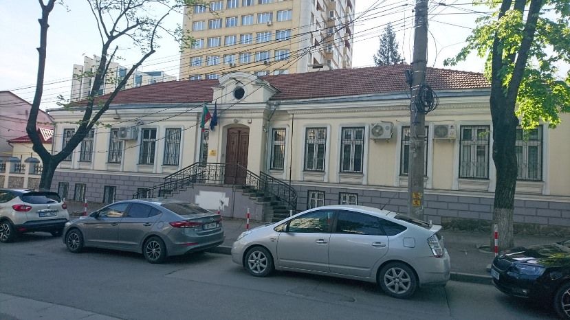 Консульская служба посольства Болгарии в Кишиневе приостанавливает прием граждан