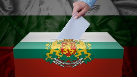 В Болгарии начались выборы депутатов 45-го Народного собрания