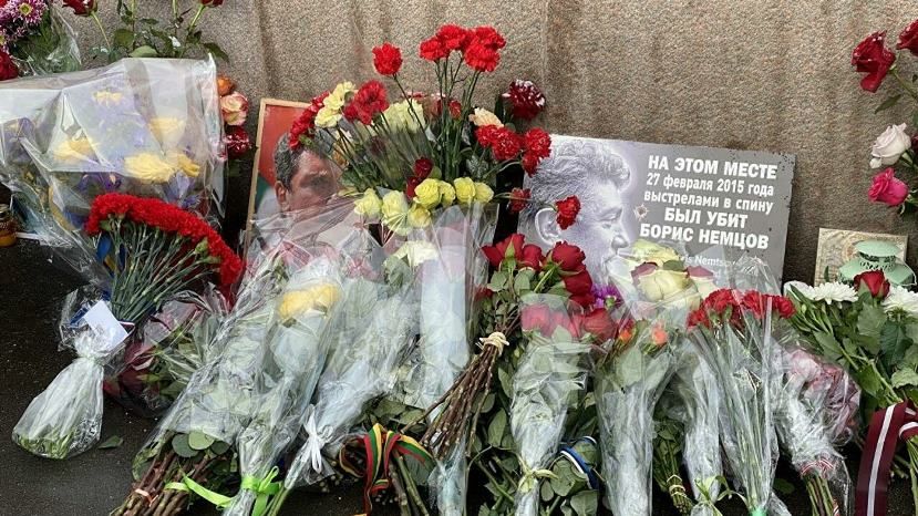 Посол Болгарии в РФ принял участие в акции памяти Бориса Немцова в Москве