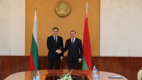 Глава МИД: Болгария заинтересована в развитии отношений с Беларусью
