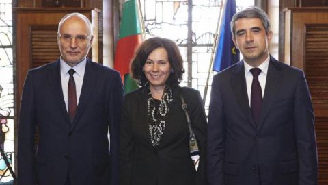 Президент Болгарии объявил введение евро стратегической задачей
