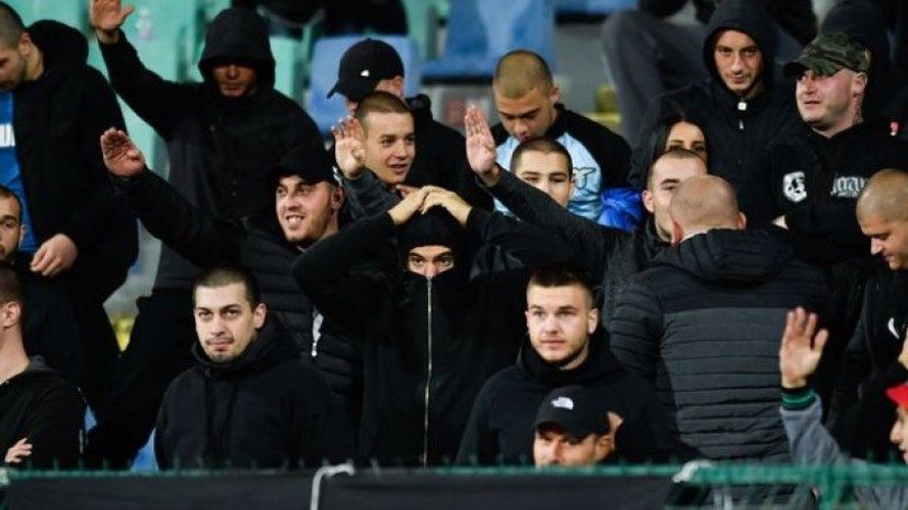УЕФА наказал сборную Болгарии одним матчем без зрителей за расизм со стороны болельщиков