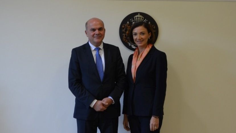 Министър Петков и посланик Тамара Лилуашвили обсъдиха прилагането на Спогодбата за трудова миграция между България и Грузия