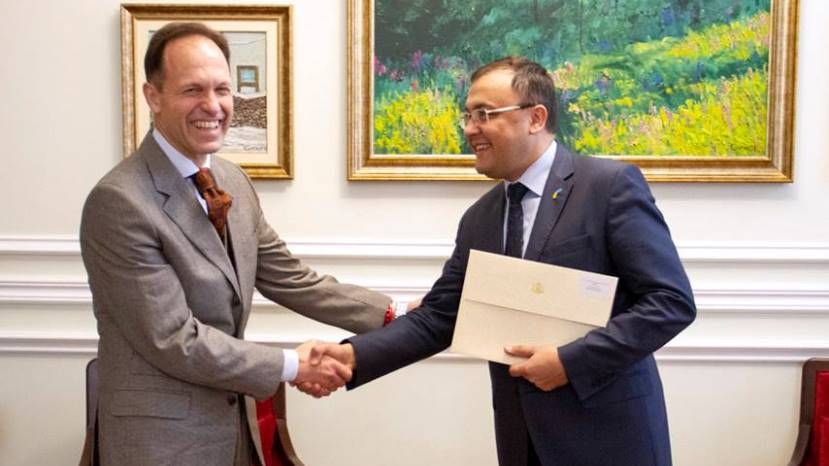 Новый посол Болгарии в Украине вручил копии верительных грамот