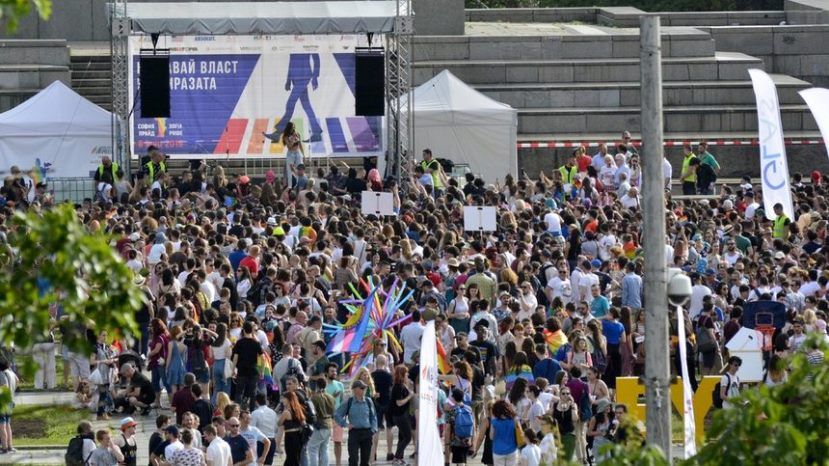 Административный суд обязал Болгарию признать однополый брак
