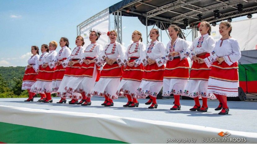 Фестиваль у Гигинского монастыря возрождает традиции, культуру и дух жителей Граовской этнографической области